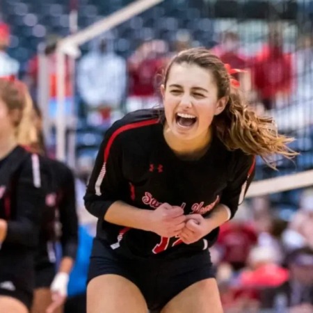 Ellen Heidingsfelder's daughter May Manning plays volleyball like her.